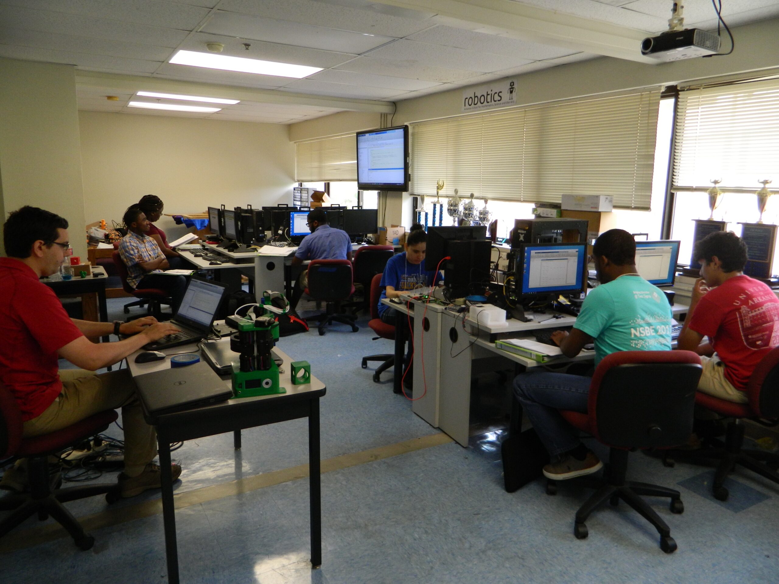 http://Students%20at%20computer%20workstations